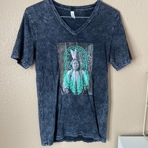 Chief Joseph oversized graphic v neck tee shirt Swarovski crystals